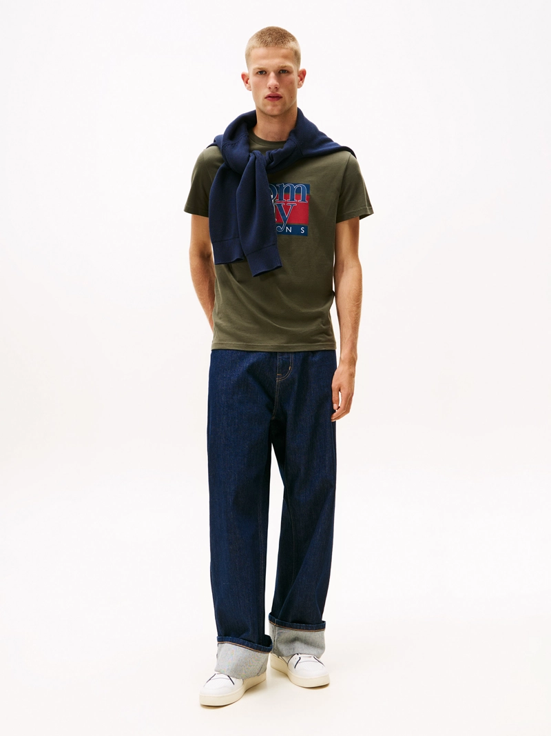 POLERA CON LOGO GRAFICO SLIM FIT - 2