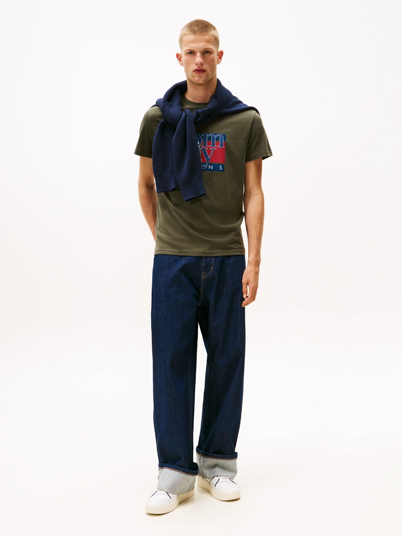 POLERA CON LOGO GRAFICO SLIM FIT - 2