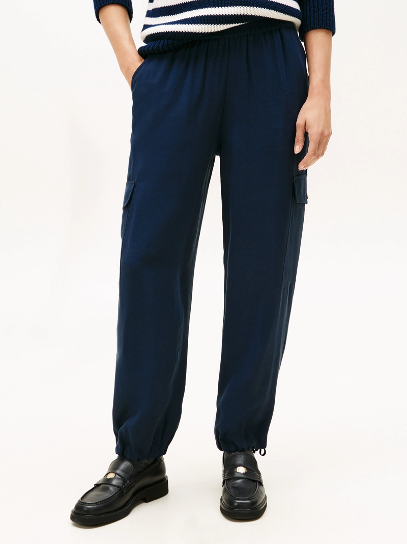 JOGGERS CON BOLSILLOS TIPO CARGO - 2