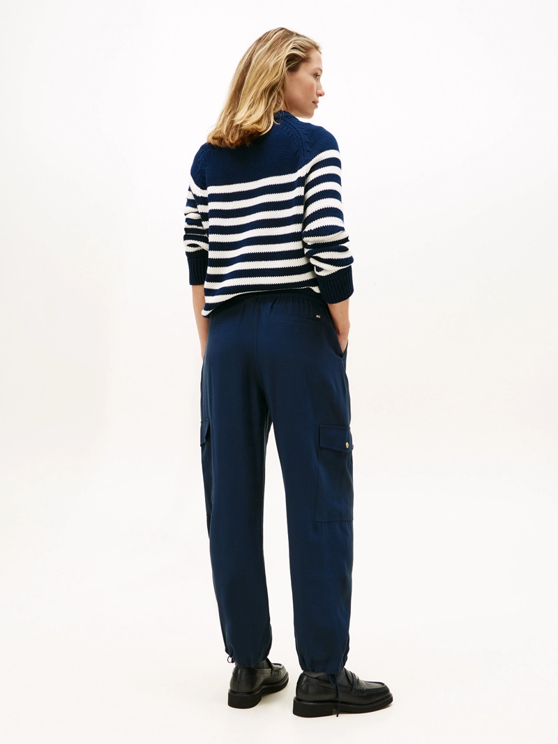 JOGGERS CON BOLSILLOS TIPO CARGO - 3