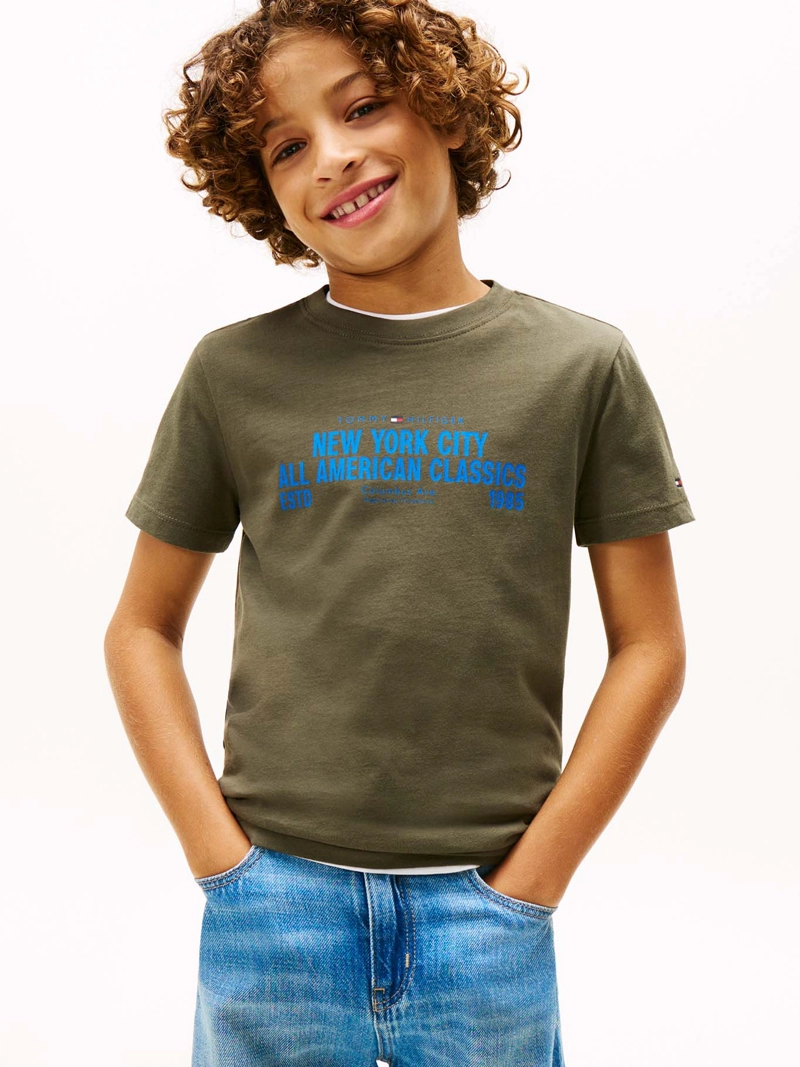 POLERA CON LOGO GRAFICO NYC - 1