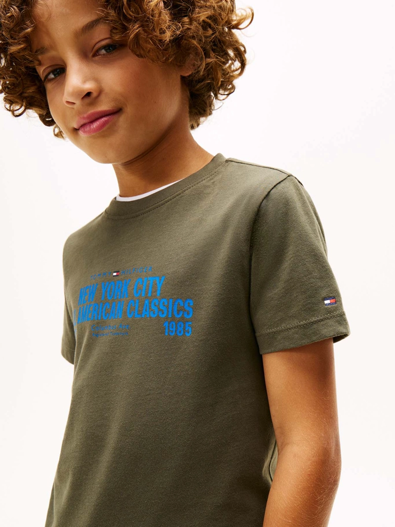 POLERA CON LOGO GRAFICO NYC - 4