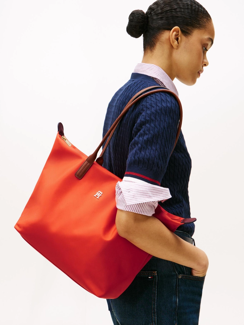 TOTE CON MONOGRAMA TH - 2