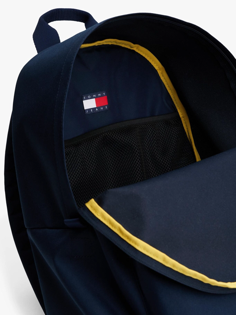 MOCHILA ESSENTIAL CON LOGO - 4