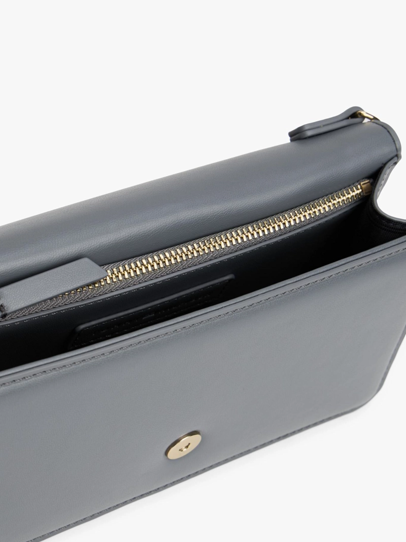CARTERA HERITAGE CON MONOGRAMA TH - 5