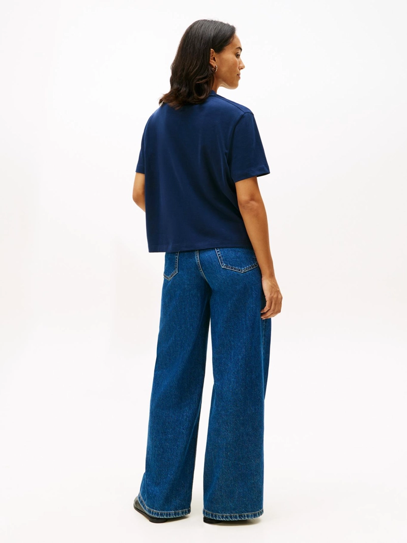 POLERA CON LOGO MODERNO RELAXED FIT - 3