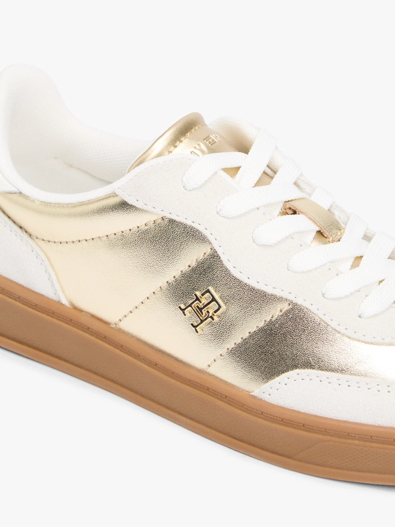 ZAPATILLAS CON DISEÑO METALICO - 8