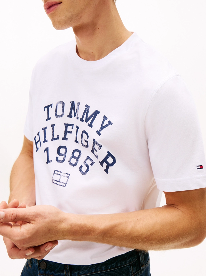 POLERA CON LOGO GRAFICO REGULAR FIT - 4