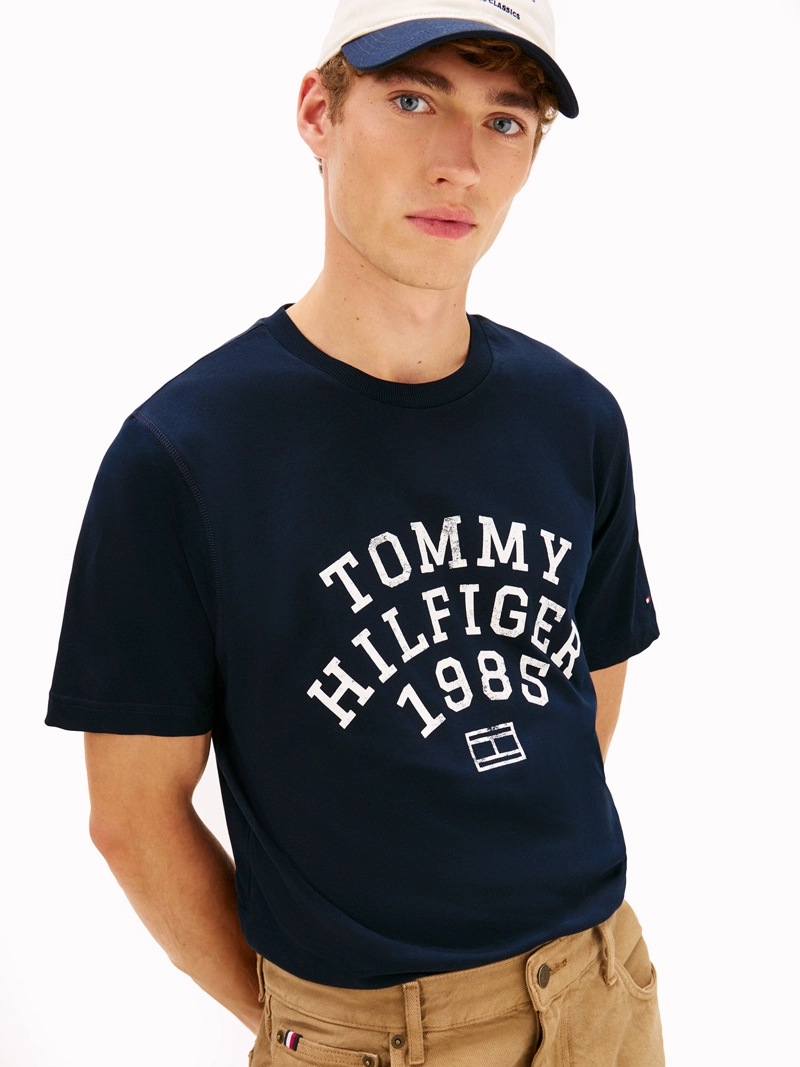 POLERA CON LOGO GRAFICO REGULAR FIT - 4