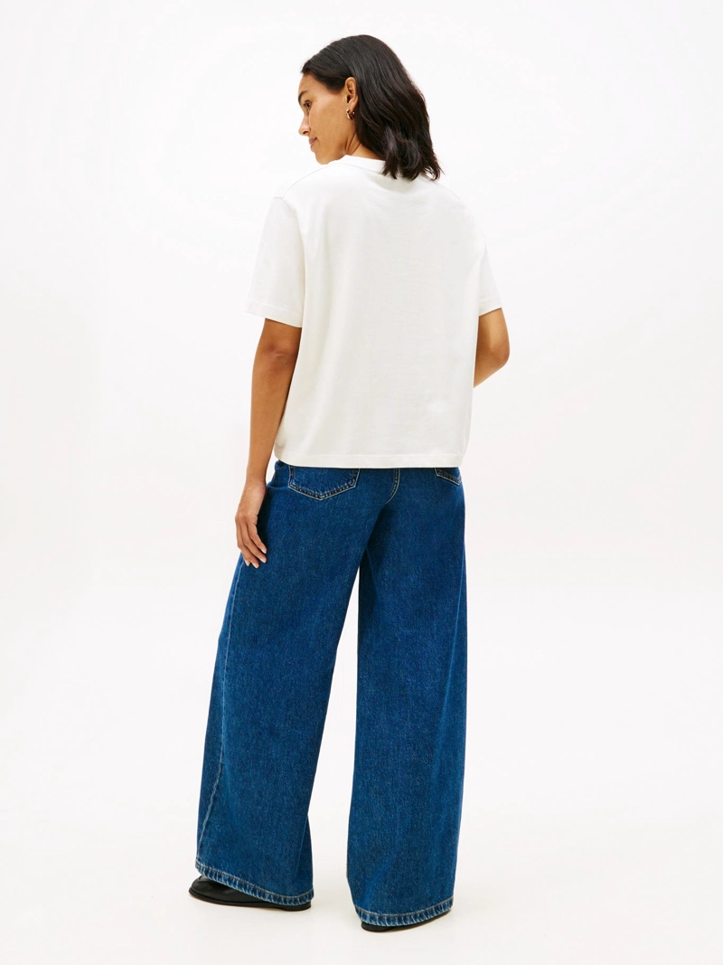 POLERA CON LOGO MODERNO RELAXED FIT - 3