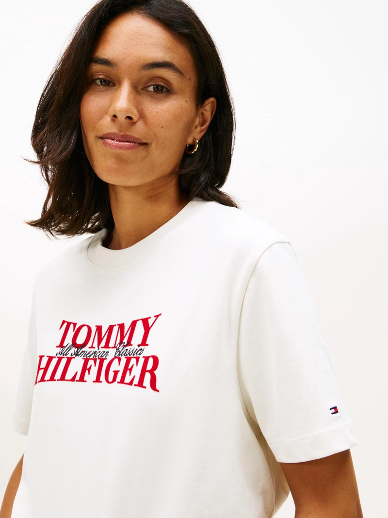 POLERA CON LOGO MODERNO RELAXED FIT - 4