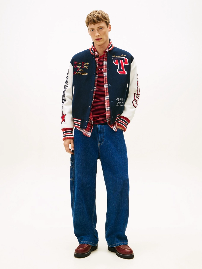 CHAQUETA VARSITY CON LOGO DE PARCHE - 2