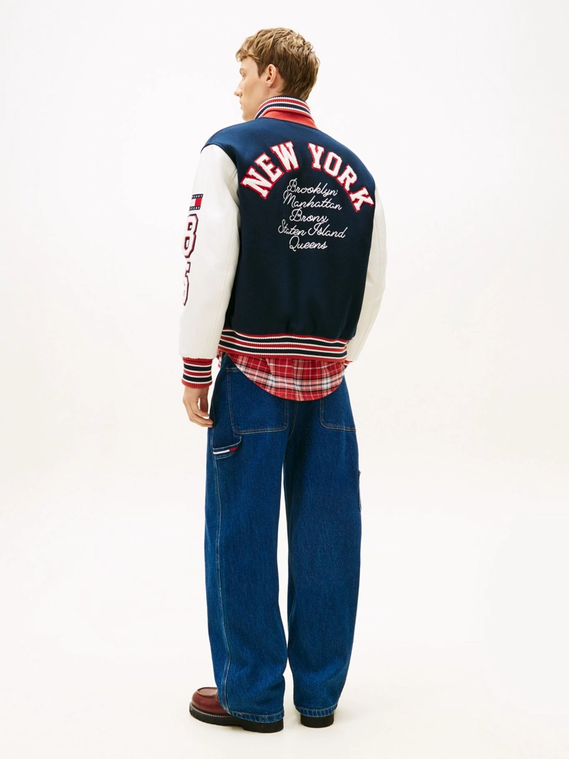 CHAQUETA VARSITY CON LOGO DE PARCHE - 3
