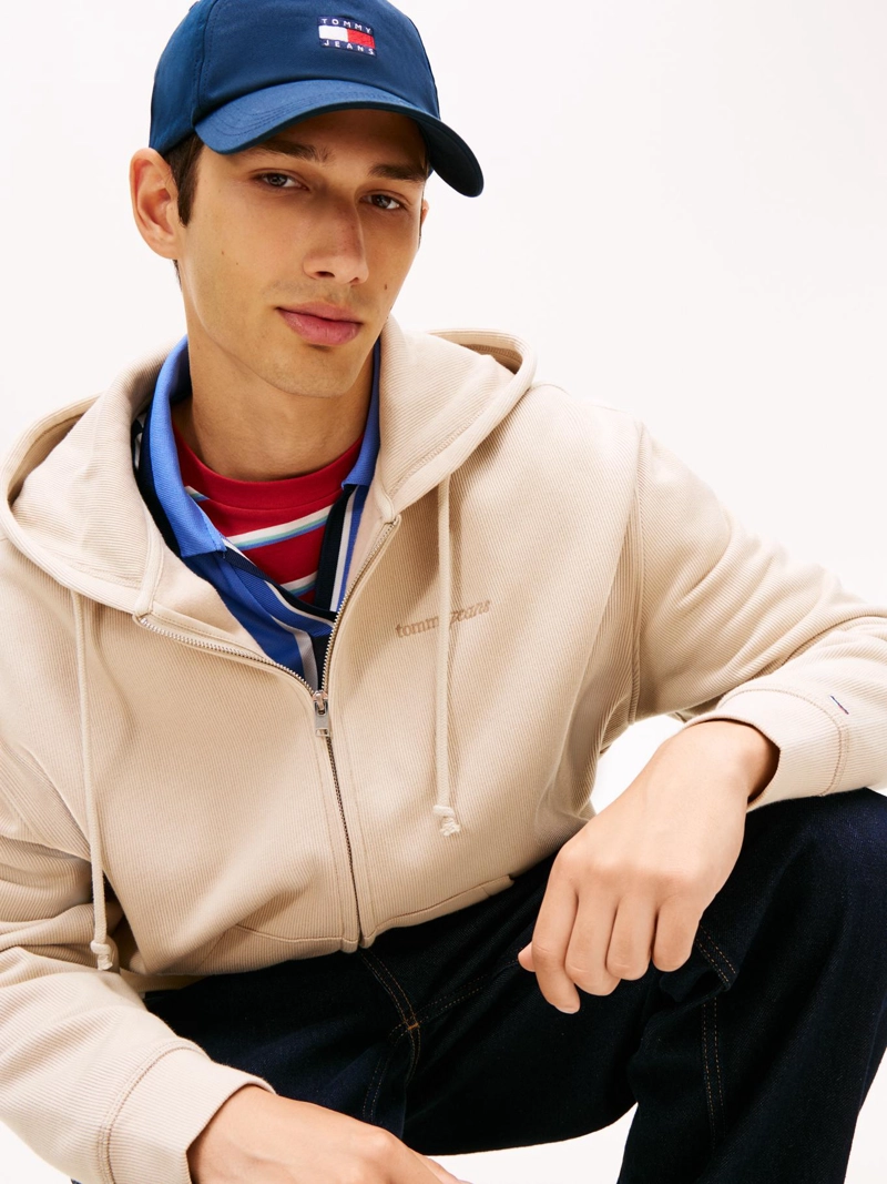 POLERON HOODIE CON CIERRE Y LOGO SCRIPT - 4