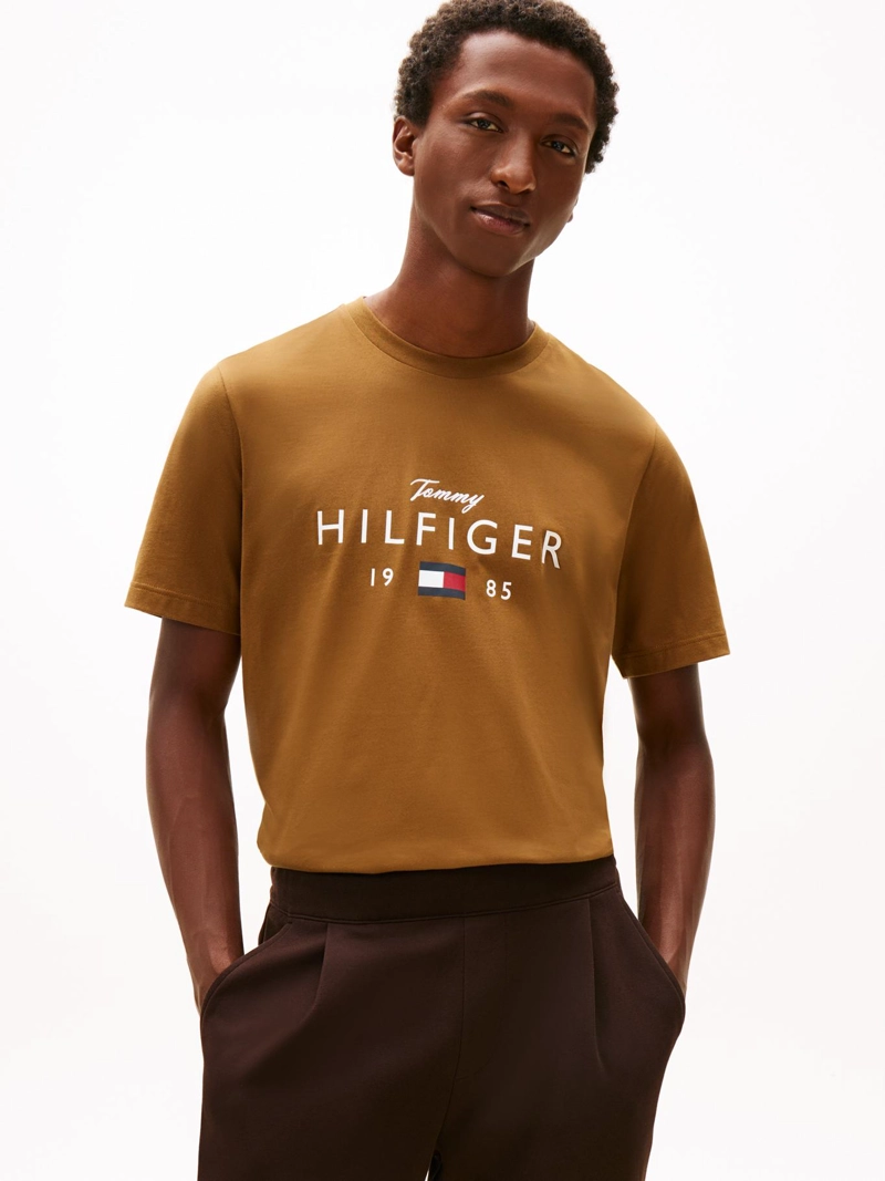 POLERA CON LOGO GRAFICO REGULAR FIT - 1