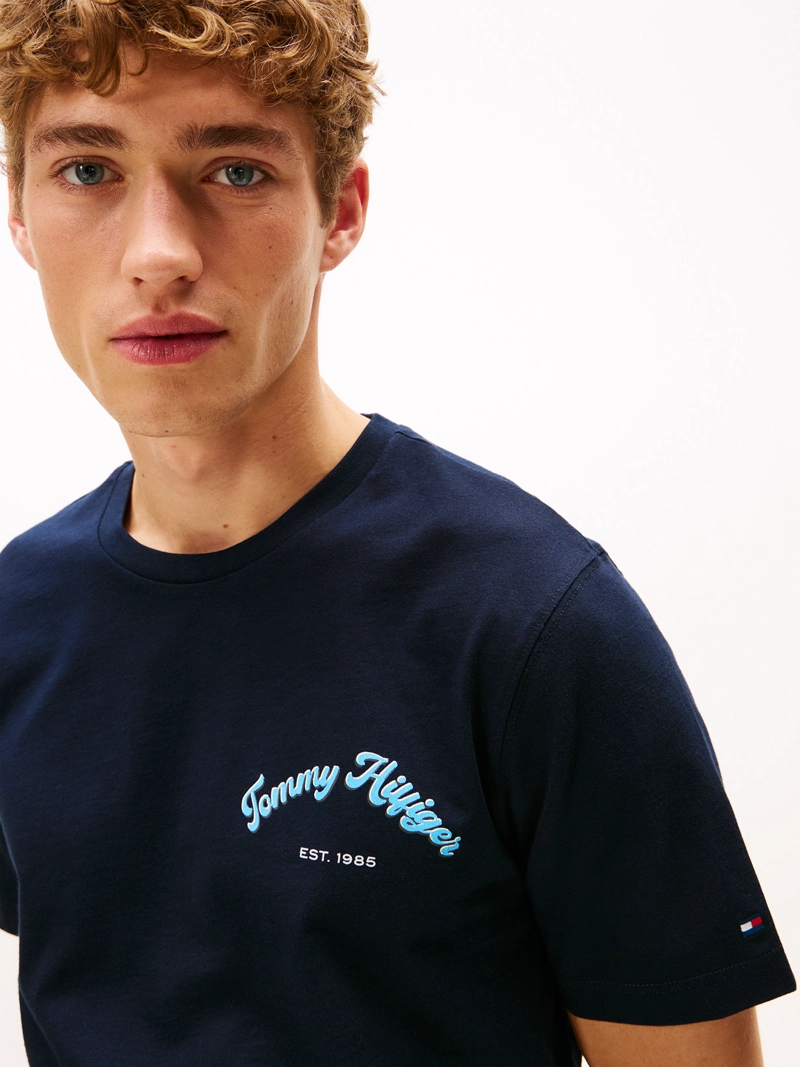 POLERA CON LOGO GRAFICO REGULAR FIT - 4