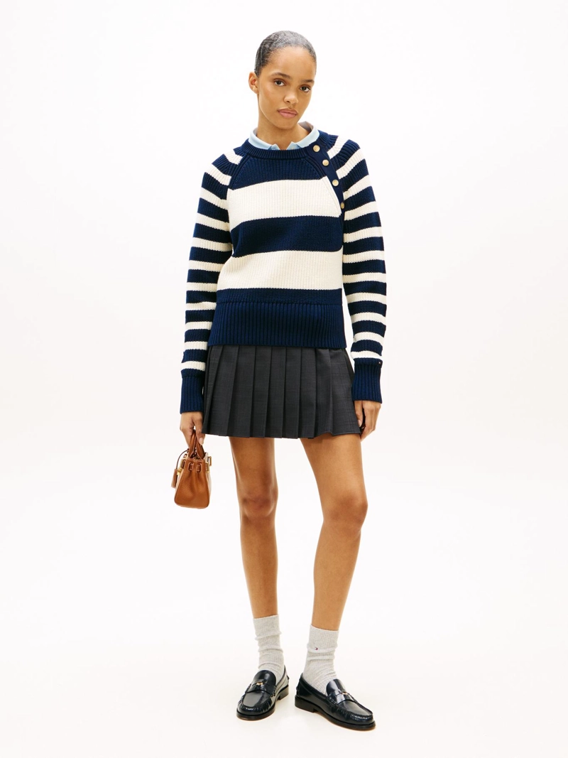 SWEATER CON BOTONES DORADOS - 2