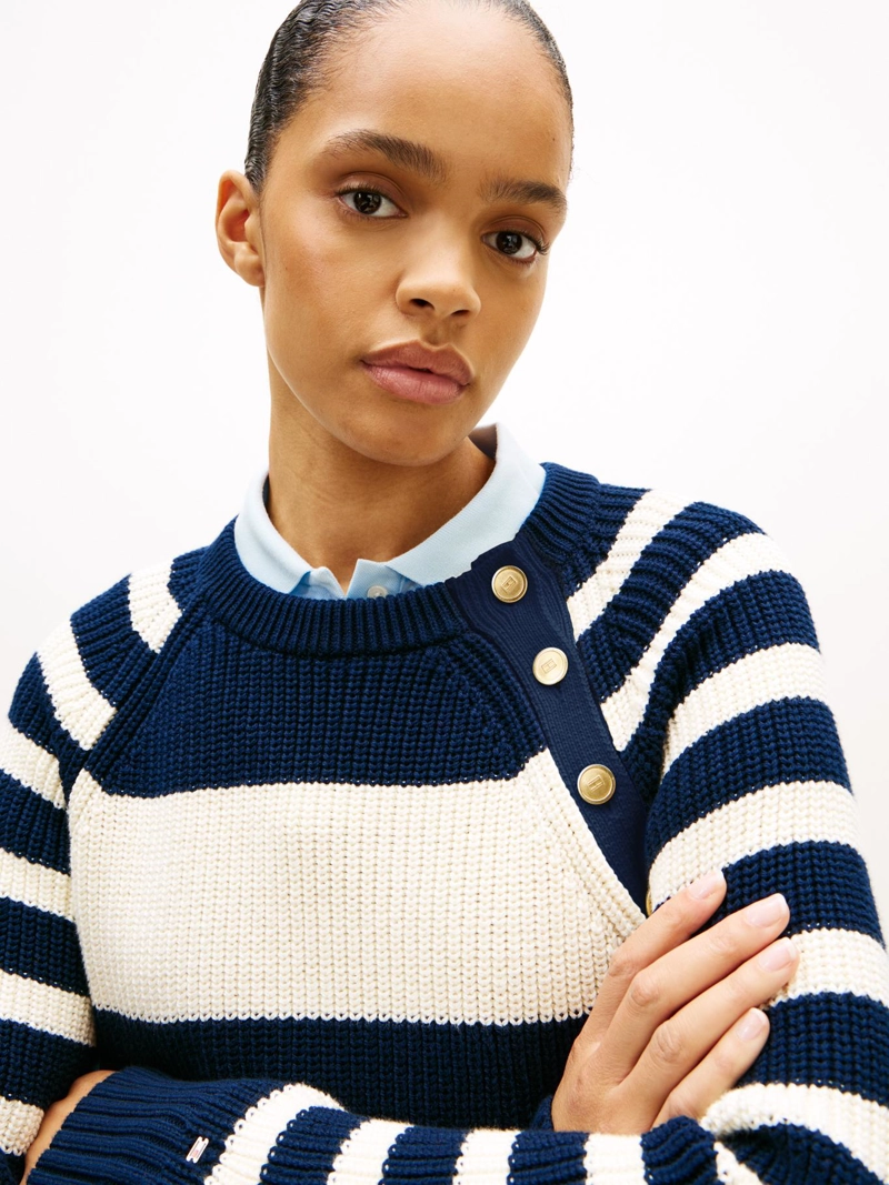 SWEATER CON BOTONES DORADOS - 4