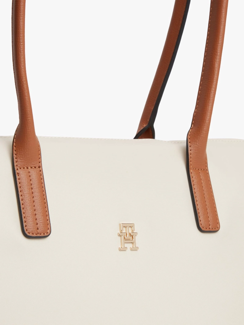 TOTE CON MONOGRAMA TH - 4