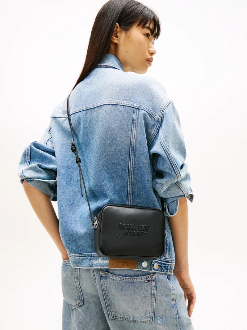 CARTERA ESSENTIAL CON LOGO - 2