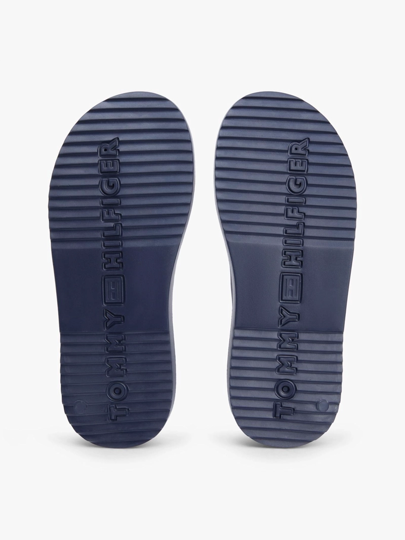 SANDALIAS CON HEBILLAS Y SUELA DENTADA - 7
