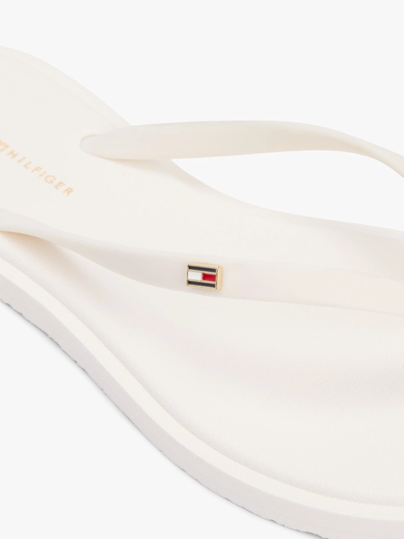 SANDALIAS CON LOGO ESMALTADO - 3