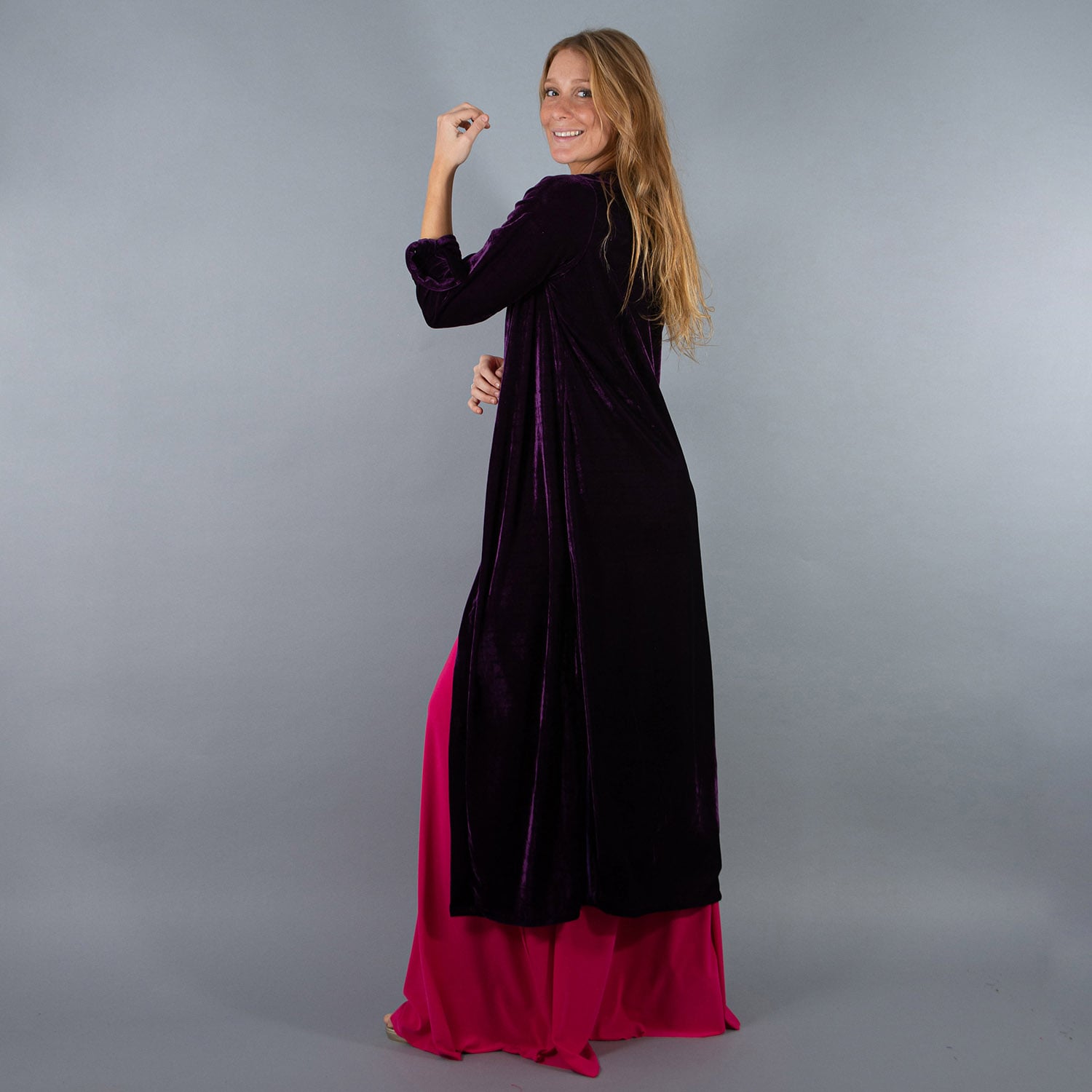 TAPADO KIMONO LARGO VERONA MORADO TERCIOPELO MARIA PASKARO - 2
