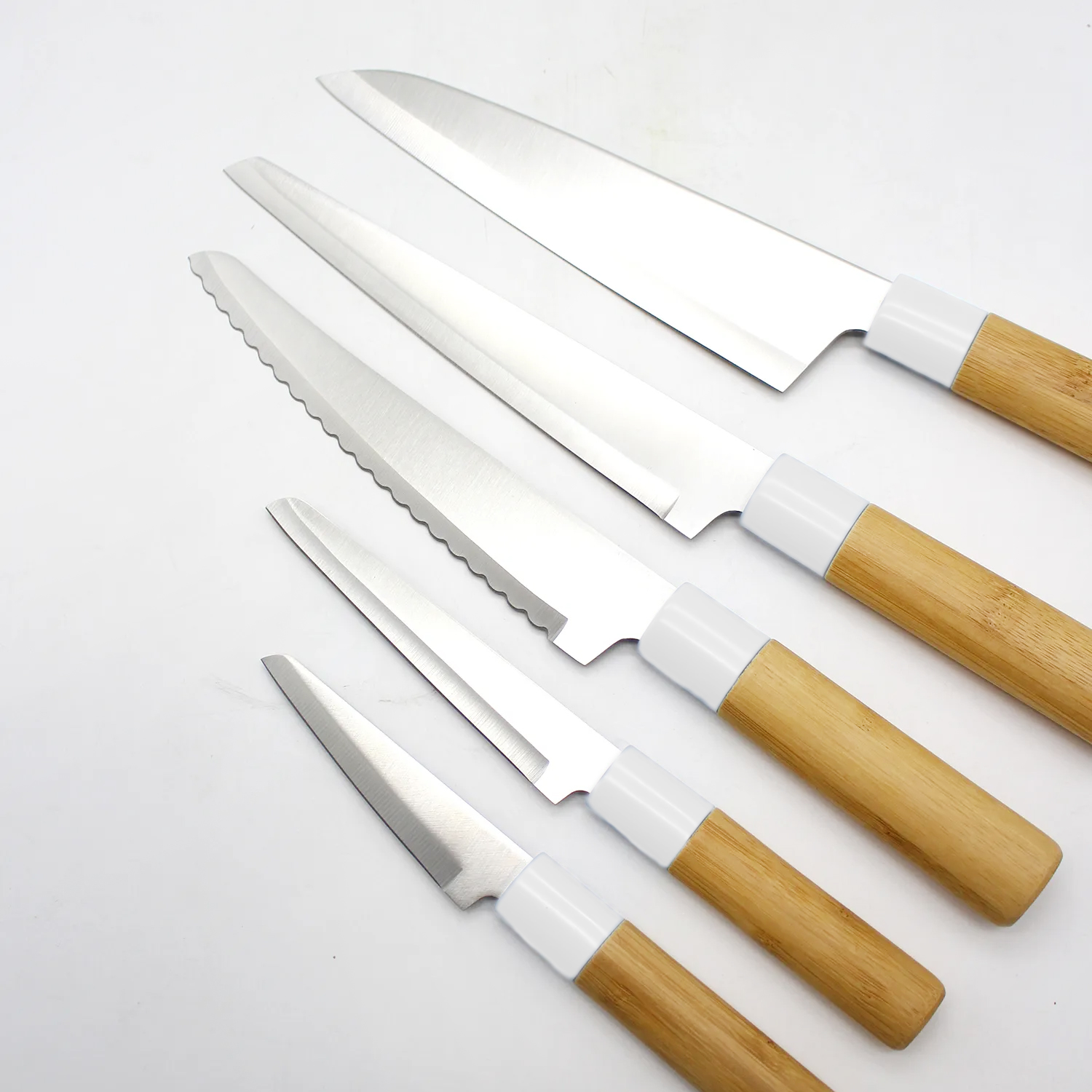 TABLA DE CORTAR MAS SET DE 5 CUCHILLOS BAMBU - 6