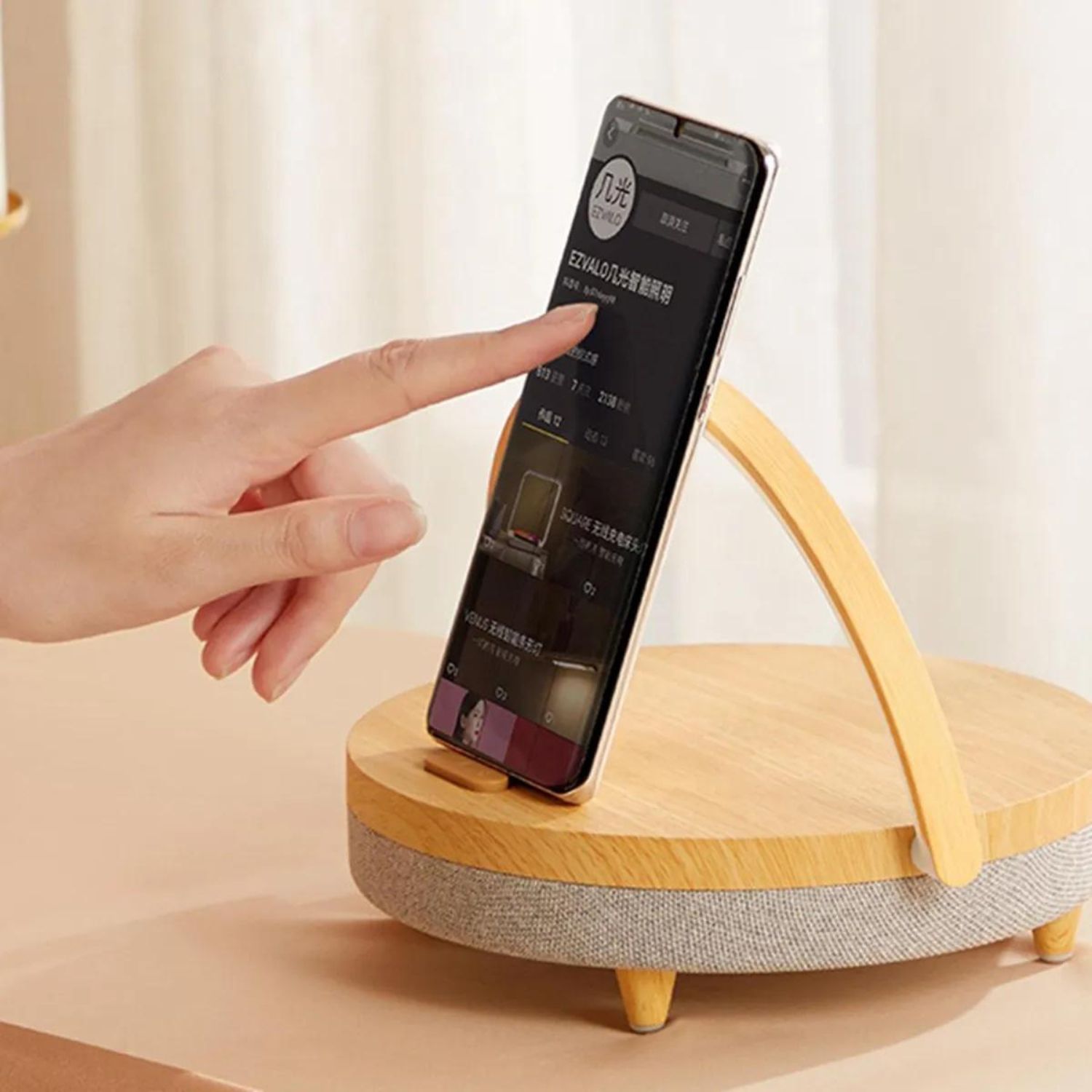 LÁMPARA IMPORTADORA USA CON PARLANTE BT Y CARGA INALÁMBRICA - 5