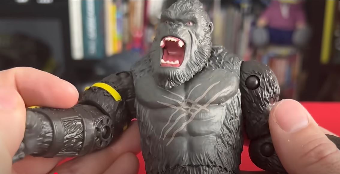 FIGURA PLAYMATES KONG VS GODZILLA ARTICULADO MONSTERVERSE B.E.A.S.T. GLOVE EL NUEVO IMPERIO 15 CM - 5