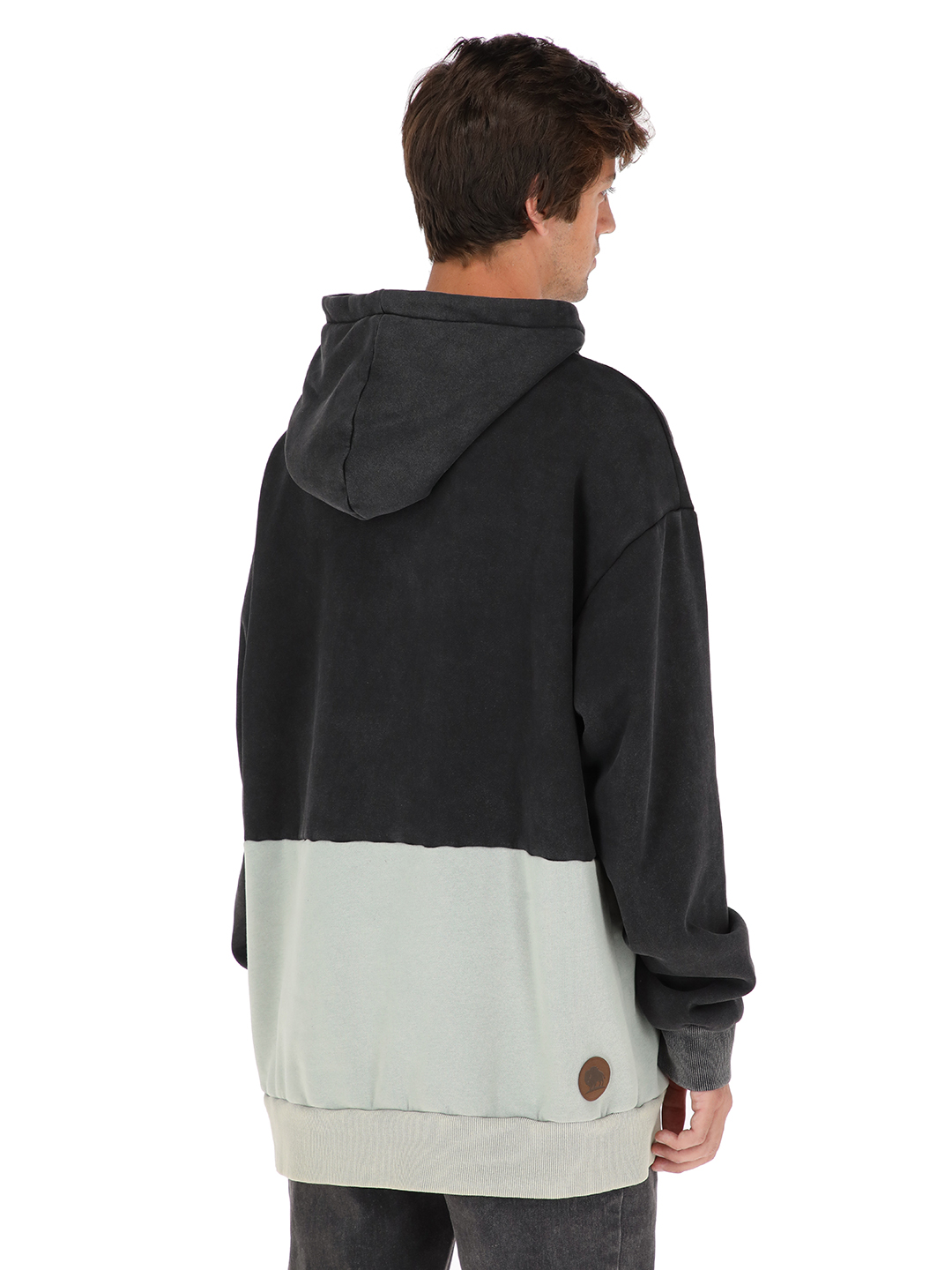 POLERON FUSCA NEGRO HOMBRE - 3