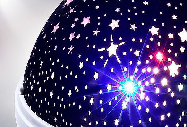 PROYECTOR ESPANTACUCO DE CIELO ESTRELLADO LUZ LED ROSADO - 3