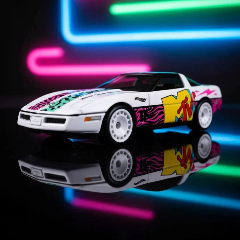 HOT WHEELS PREMIUM 84 CORVETTE MTV POP CULTURE - 3