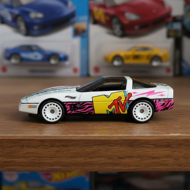 HOT WHEELS PREMIUM 84 CORVETTE MTV POP CULTURE - 5