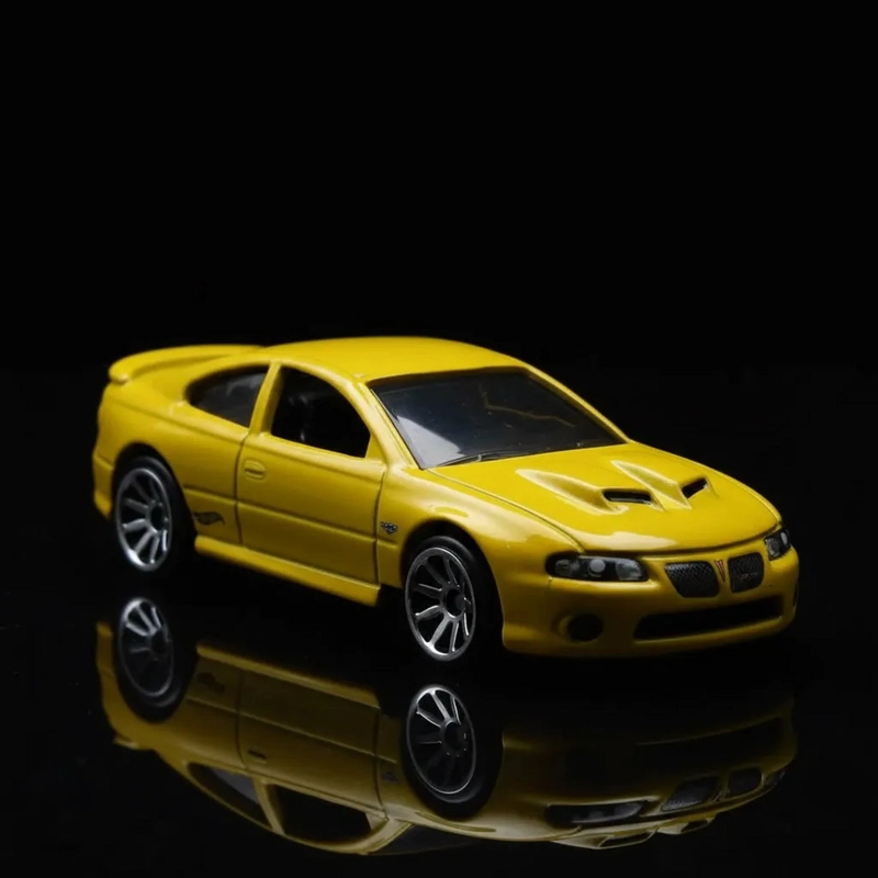 PONTIAC SERIES 2006 PONTIAC GTO HOT WHEELS SILVER 1/64 - 6