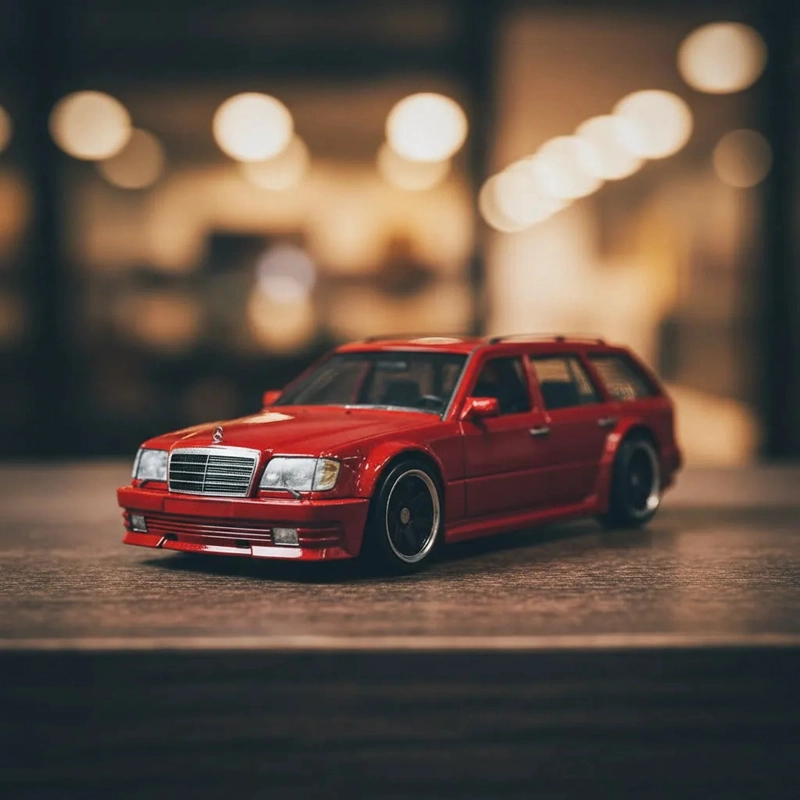 HOT WHEELS PREMIUM 4/5 MERCEDES BENZ E 36 AMG CAR CULTURE FAST WAGONS - 1