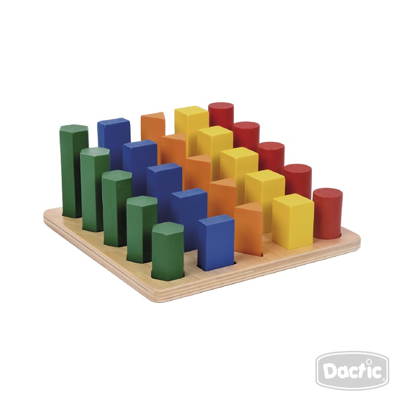 ESCALERA CUERPO GEOMÉTRICO MADERA 25U (050) DACTIC MULTICOLOR - 1