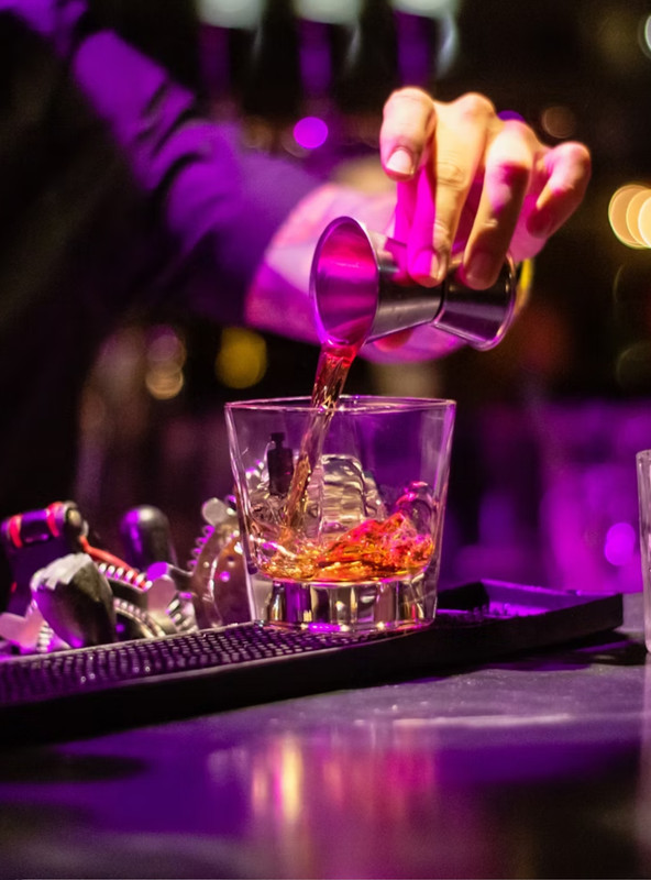 LICOR BBVINOS BOTELLA VIDRIO 2 UN MIX MINIATURA SOBIESKI & WHYTEHALL - 2