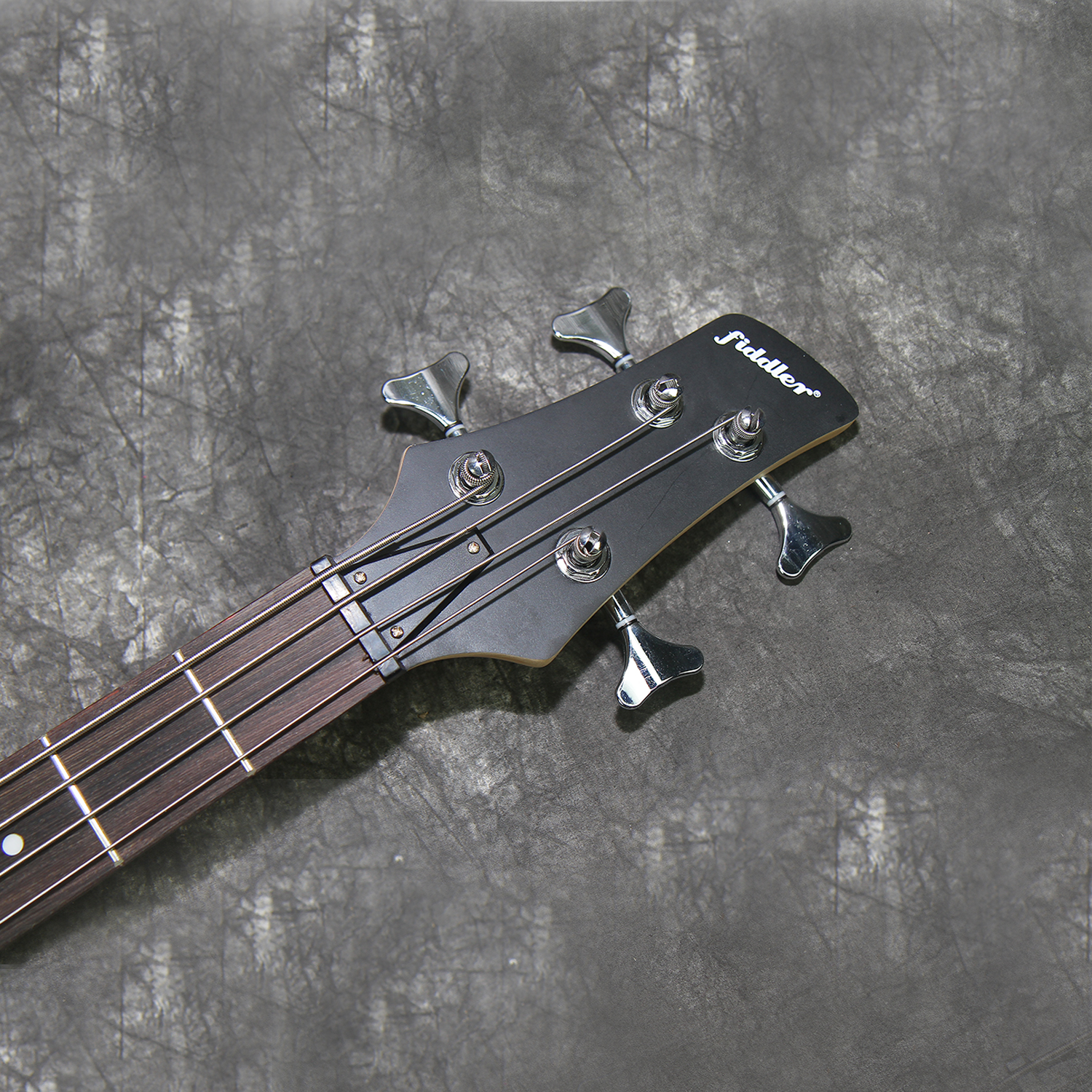 BAJO ELE CTRICO FIDDLER SUNBURST + AMPLIFICADOR 20W - 3