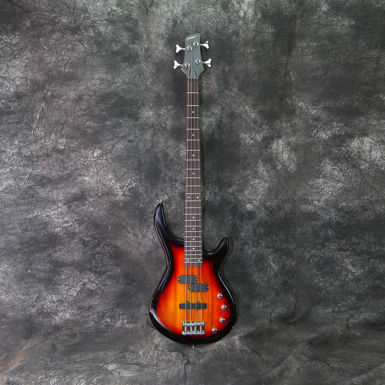 BAJO ELE CTRICO FIDDLER SUNBURST + AMPLIFICADOR 20W - 4