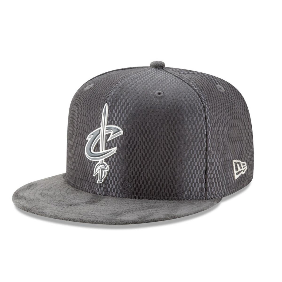 GORRA NEW ERA CLEVELAND CAVALIERS SILUETA 950 UNISEX - 1