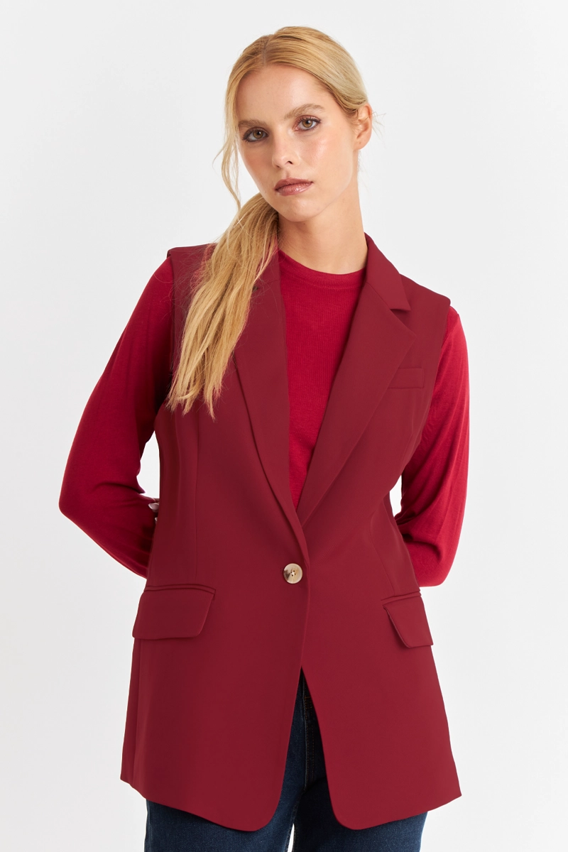 BLAZER SIN MANGAS BOTON BURDEOS NICOPOLY - 1