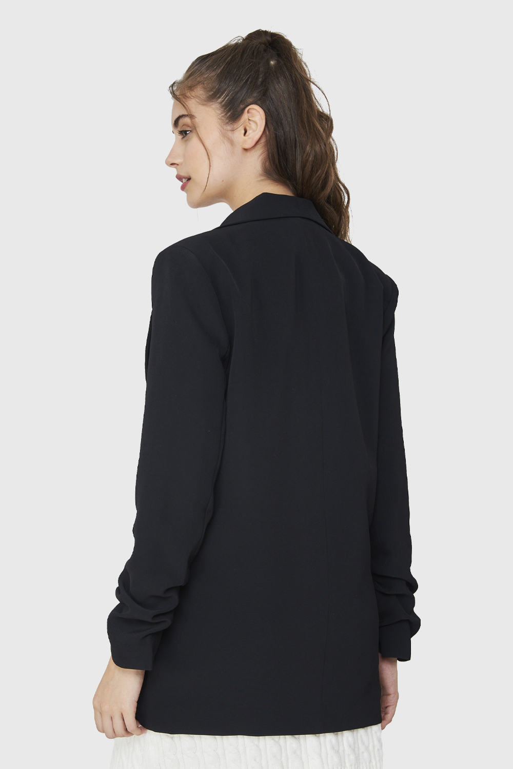 BLAZER LARGO MANGA DRAPEADA NEGRO NICOPOLY - 4