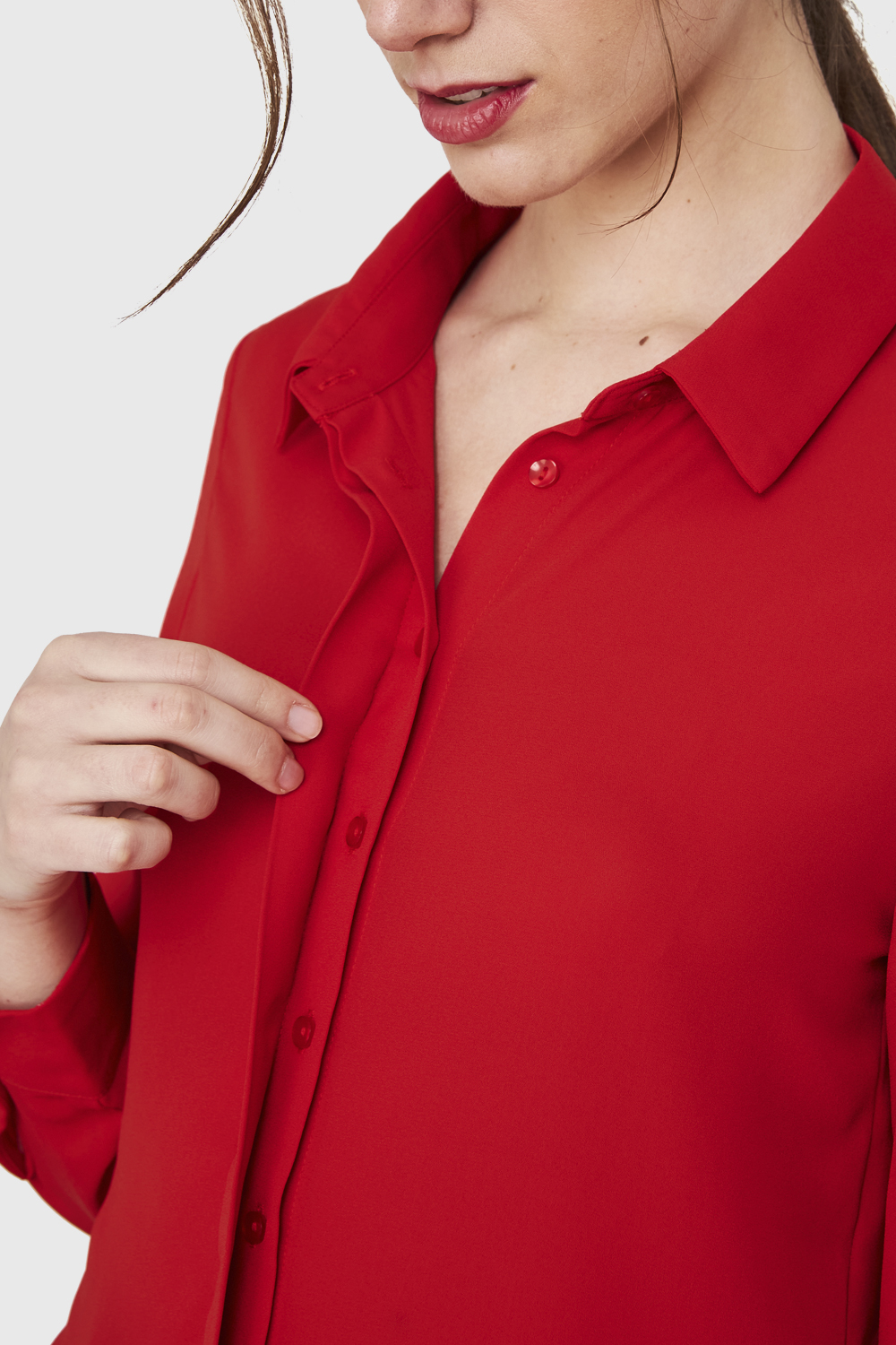 BLUSA BÁSICA BOTONERA INVISIBLE ROJO NICOPOLY - 6