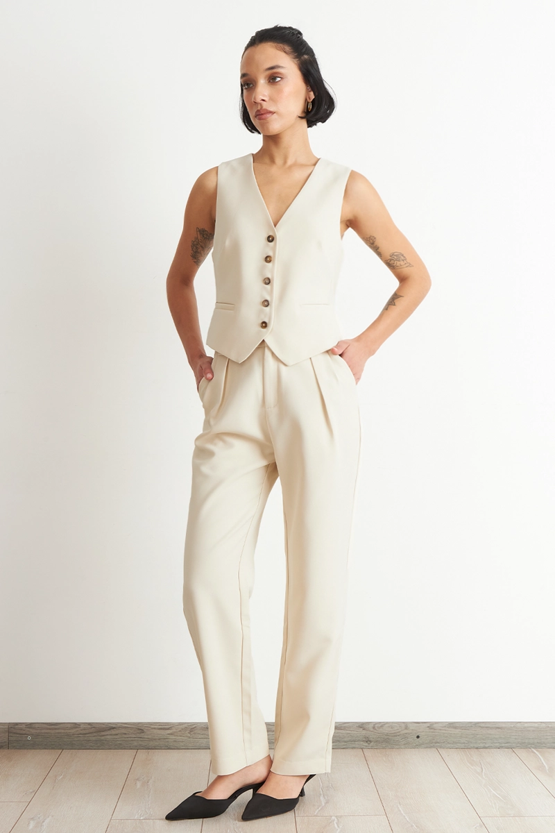 PANTALÓN MUJER NICOPOLY BLANCO CON PINZAS RECTO - 2