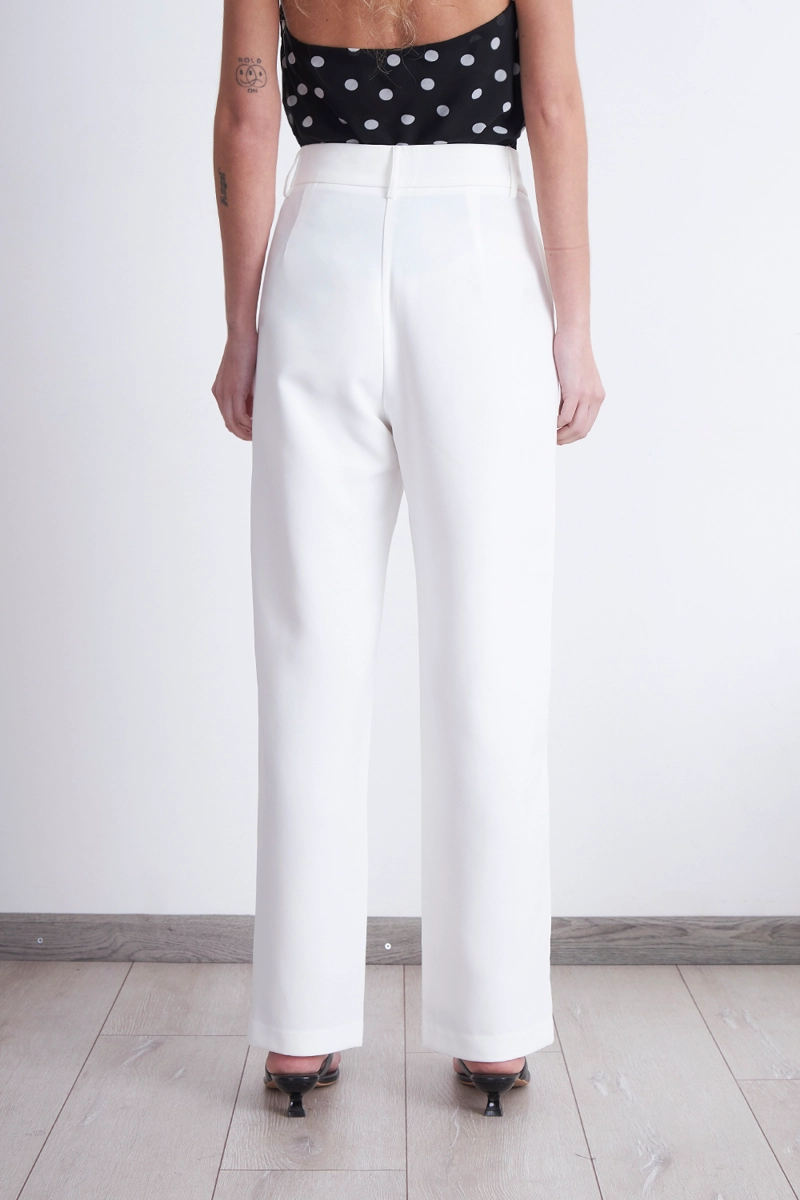 PANTALÓN MUJER NICOPOLY BLANCO CON PINZAS RECTO - 4
