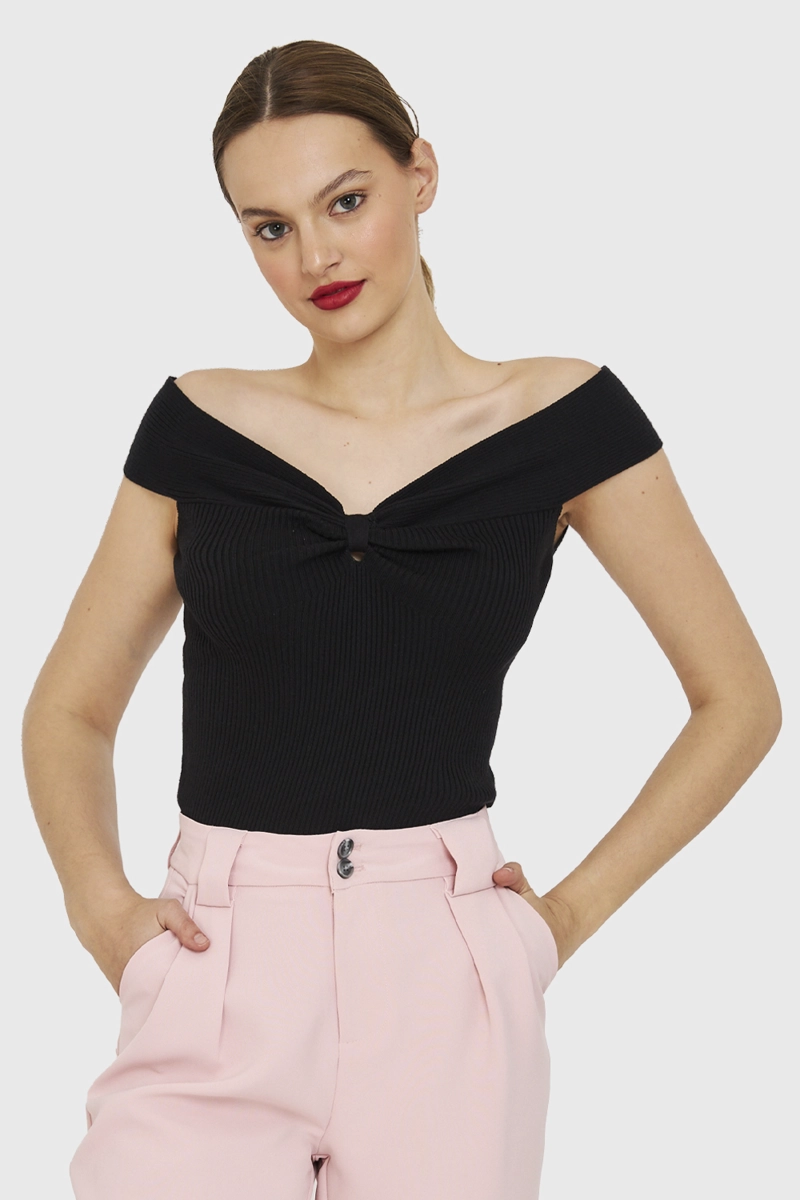 TOP ACANALADO HOMBROS CAIDOS NEGRO NICOPOLY - 1