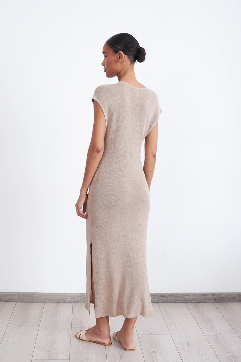 VESTIDO MUJER NICOPOLY BEIGE HOLGADO CON BRILLOS KHAKI - 4