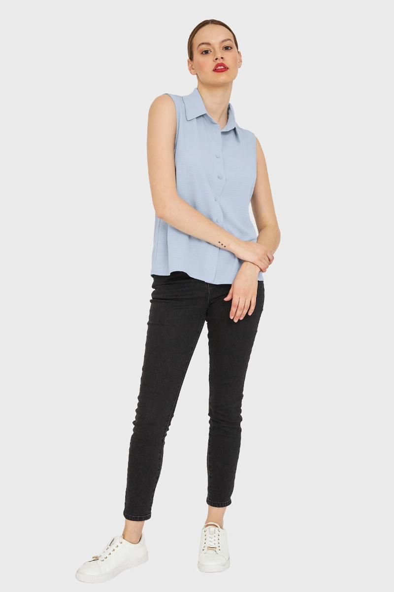 BLUSA SIN MANGAS CELESTE NICOPOLY - 2