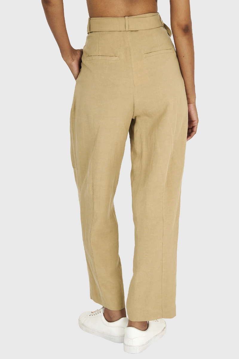 PANTALÓN MUJER NICOPOLY CAQUI LAZO HEBILLA - 4